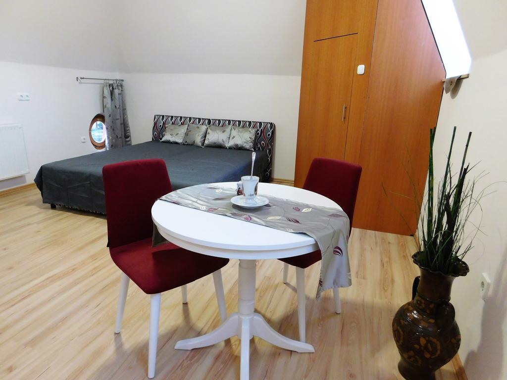 Tulipan Apartman Balatonalmadi Luaran gambar