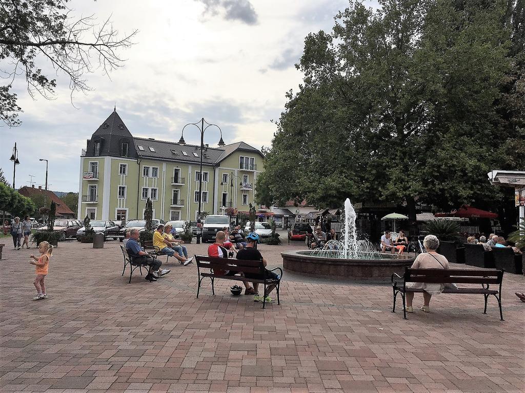 Tulipan Apartman Balatonalmadi Luaran gambar